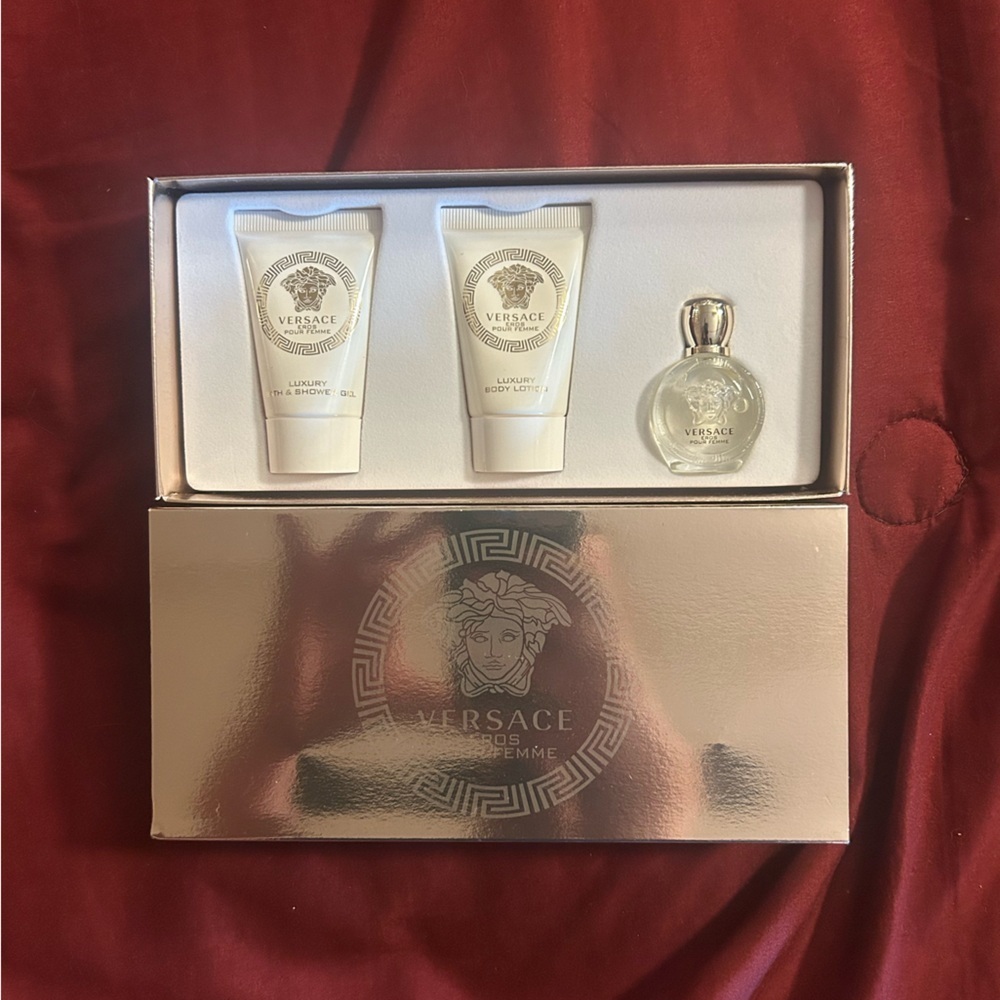Versace Eros Pour Femme in Shiny Silver Packaging